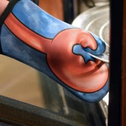 Shiphero-logosunlimited Home & Office The Krusty Krab Oven Mitt